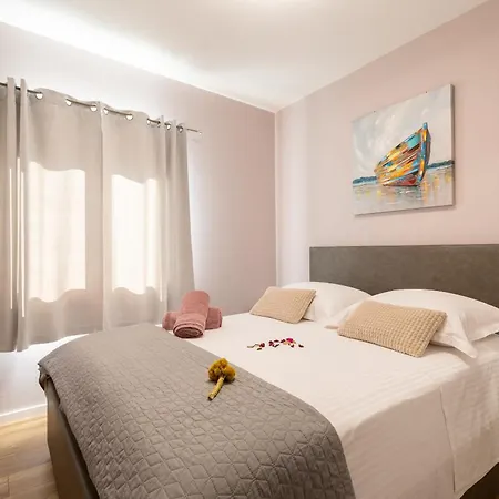 Holiday home House Sokolic *